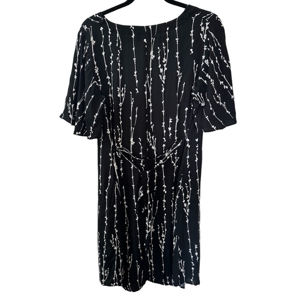 Black w/ White floral print midi dress by A New Day Size Medium - Picture 4 of 4